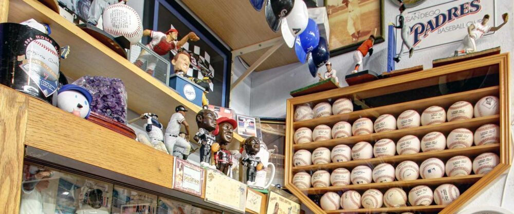 Sell sports memorabilia near me